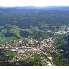 Flugwegposition um 15:14:31: Aufgenommen in der Nähe von Mürzzuschlag, Österreich in 2038 Meter